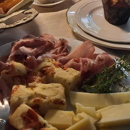 Landhuis Elis' House *